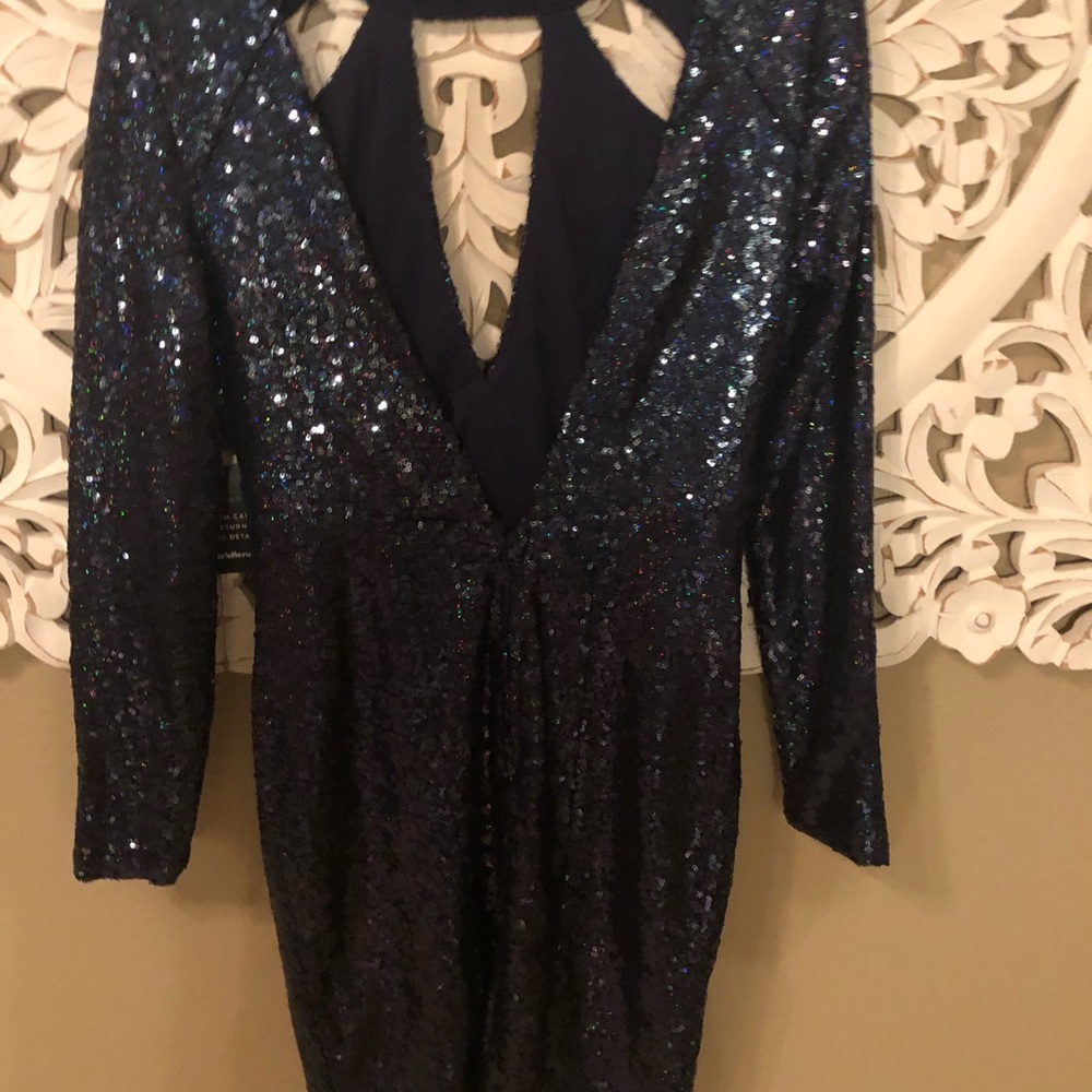 Dress - Picture 2 of 2
